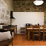 Quinta Da Portela - Chale Da Vinha - By Met